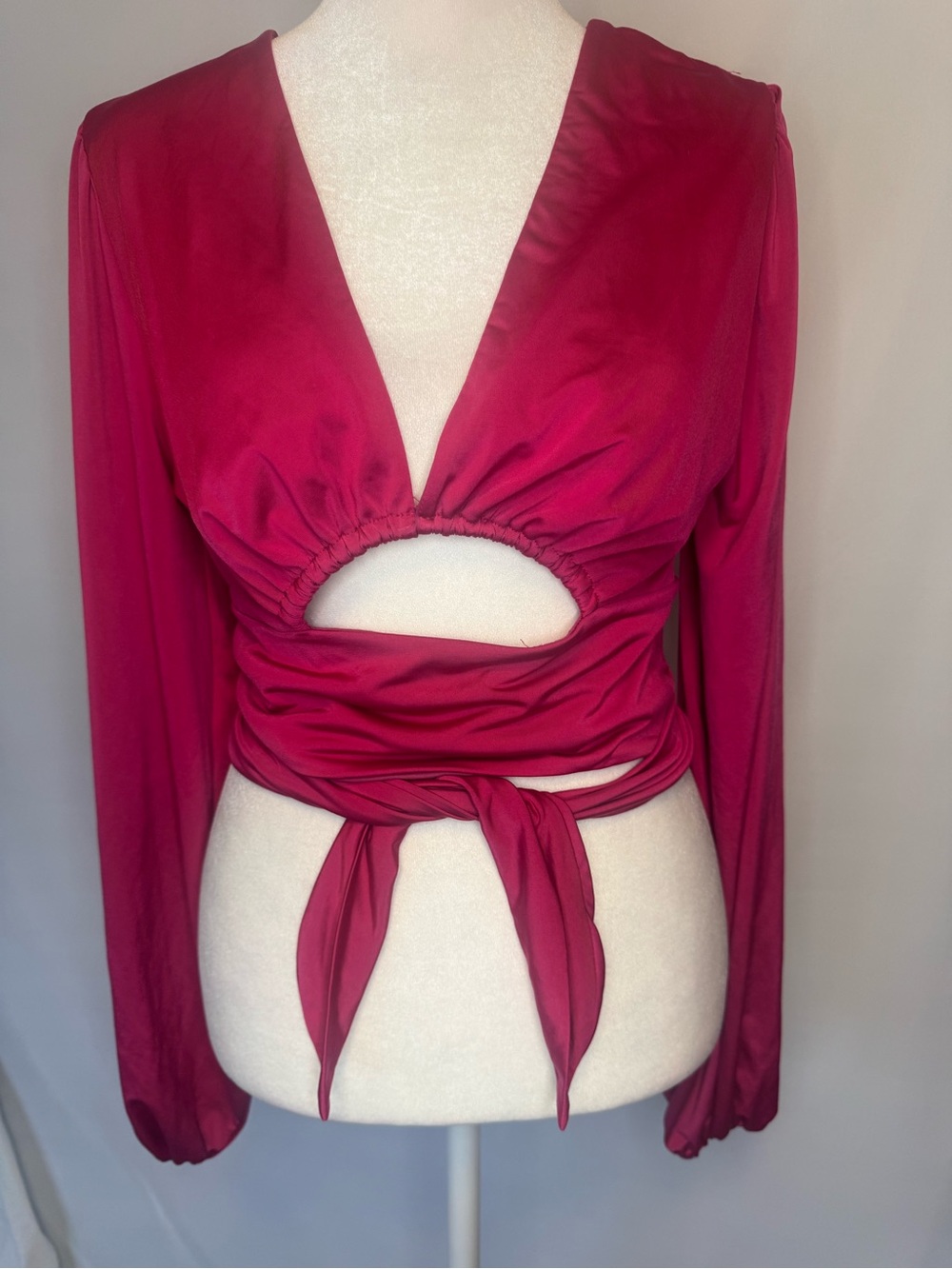 Windsor Vibrant Fuchsia Stretch Wrap-Around Crop Length Long Sleeve Top